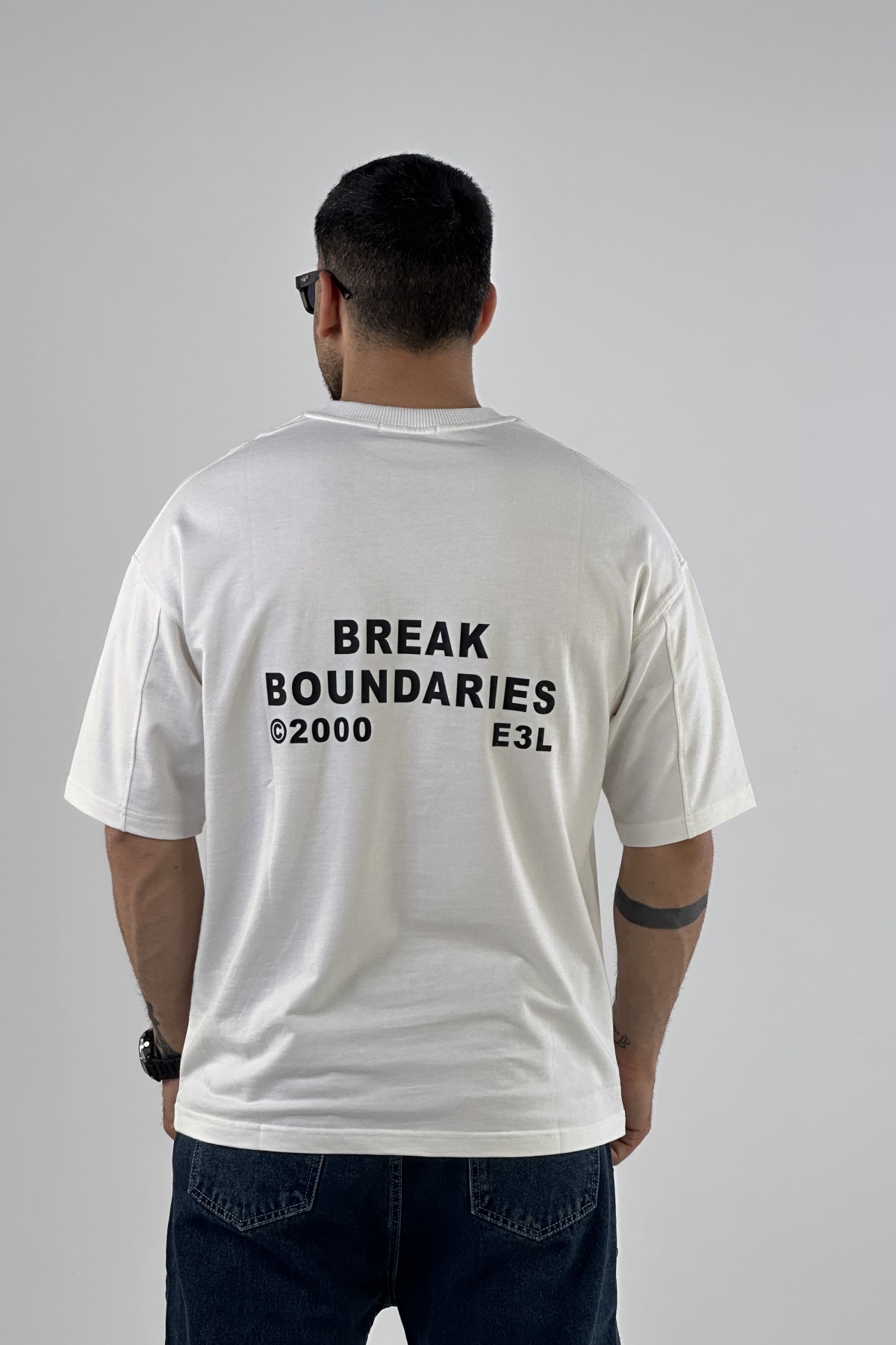 تیشرت چاپ BREAK BOUNDARIES