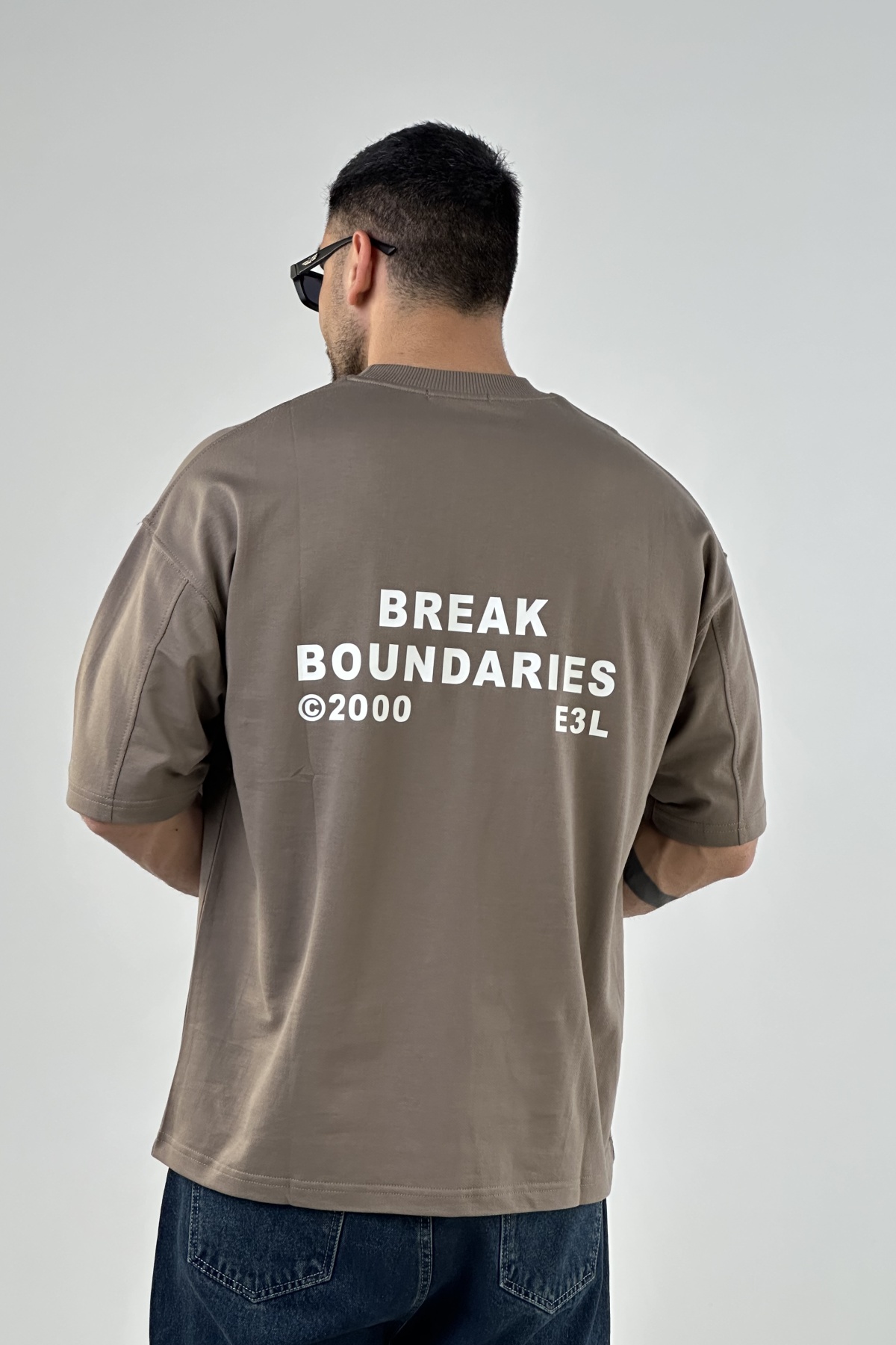 تیشرت چاپ BREAK BOUNDARIES