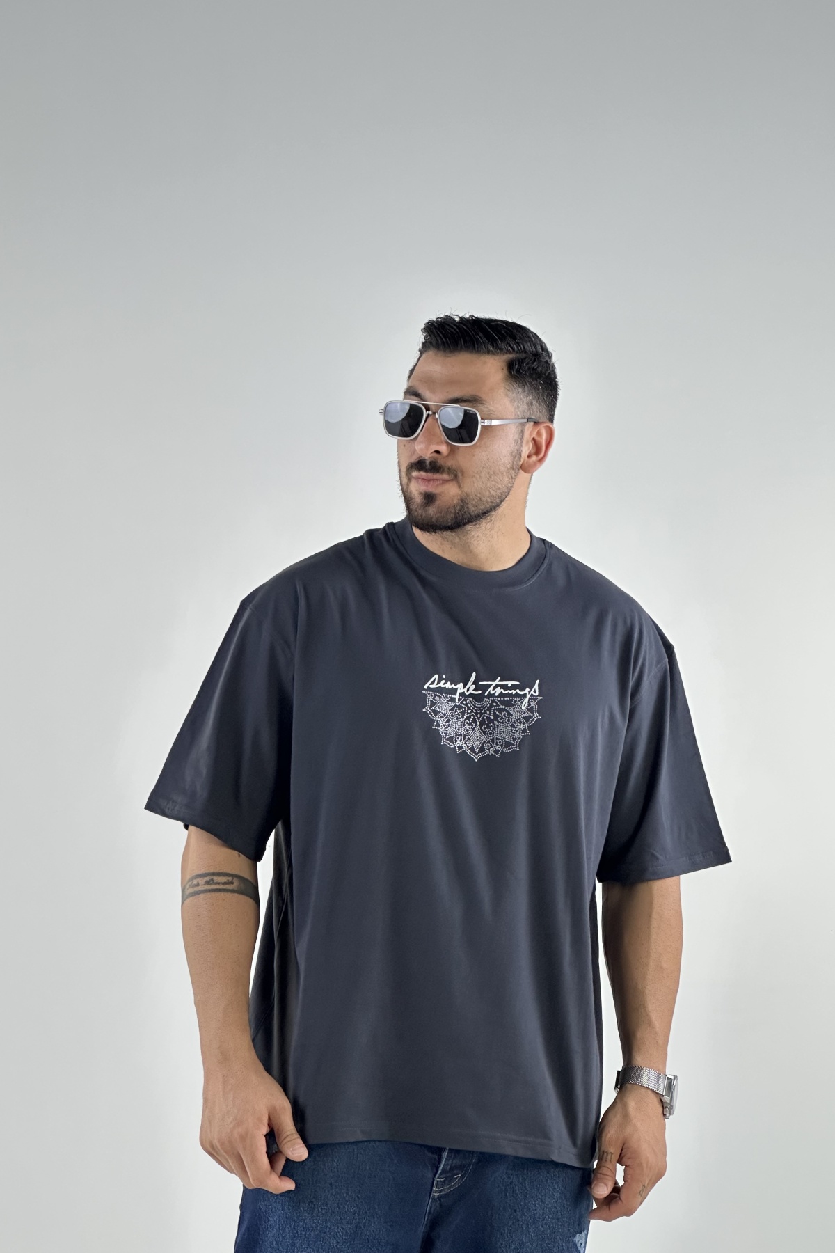 تیشرت کاریزماتیک چاپ simple things و گل (8180)