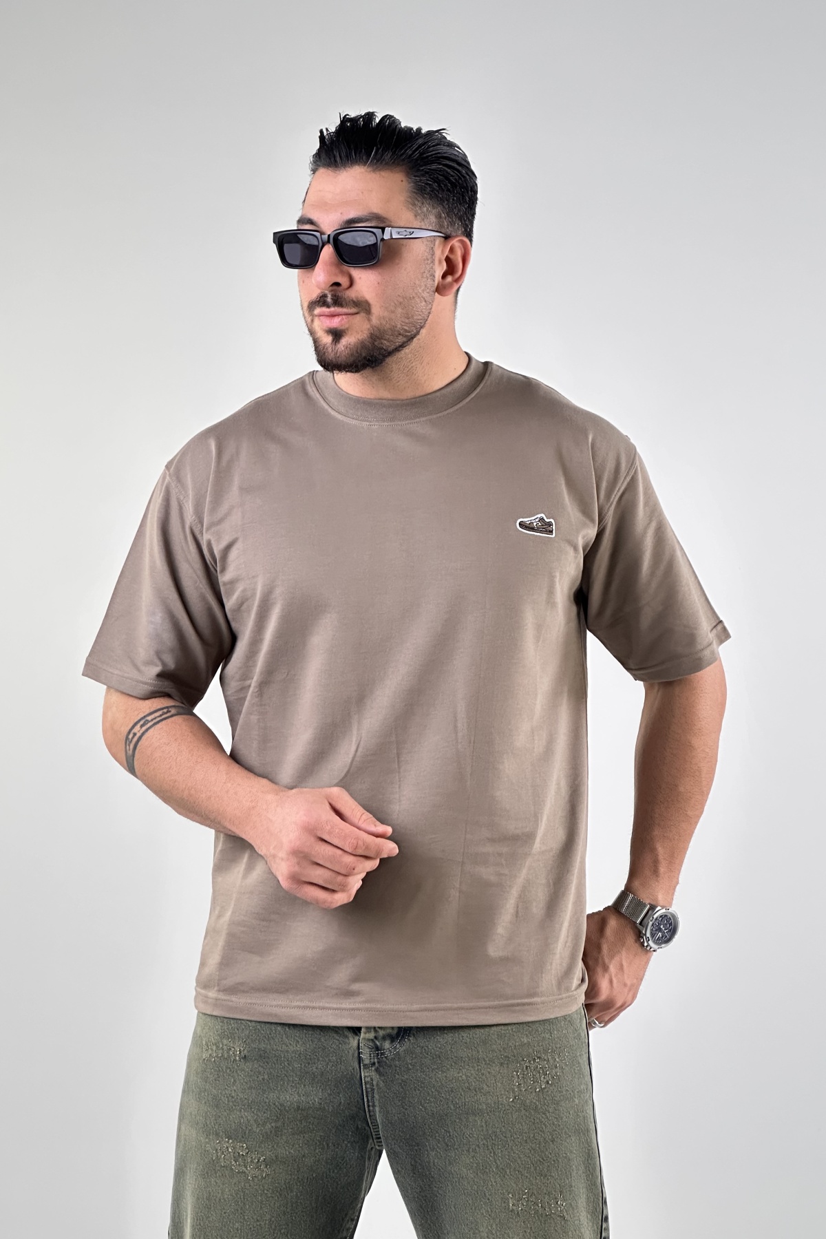 تیشرت گلدوزی کفش نایکی (9451)