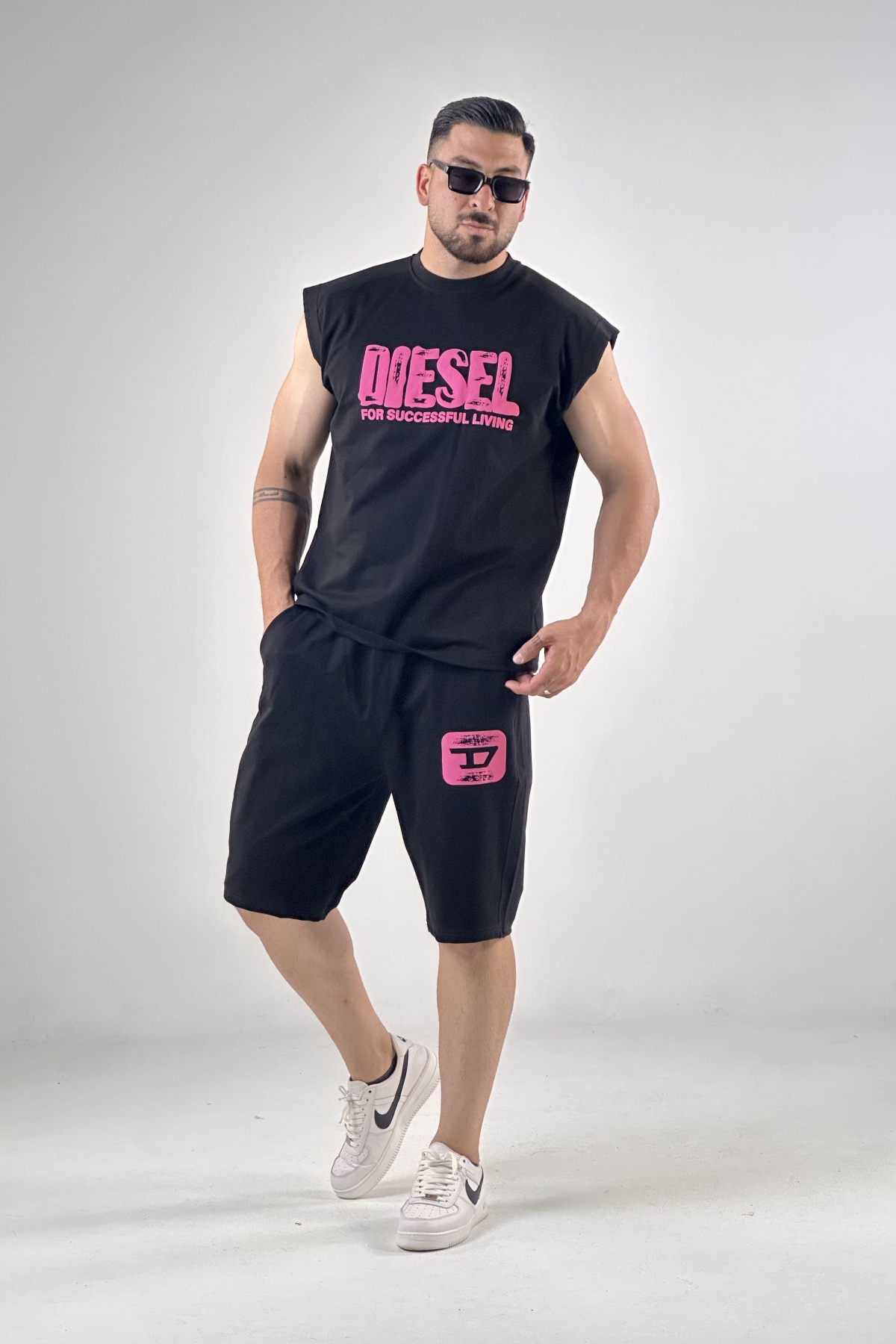 ست وست شلوارک DIESEL دونخ (10192)
