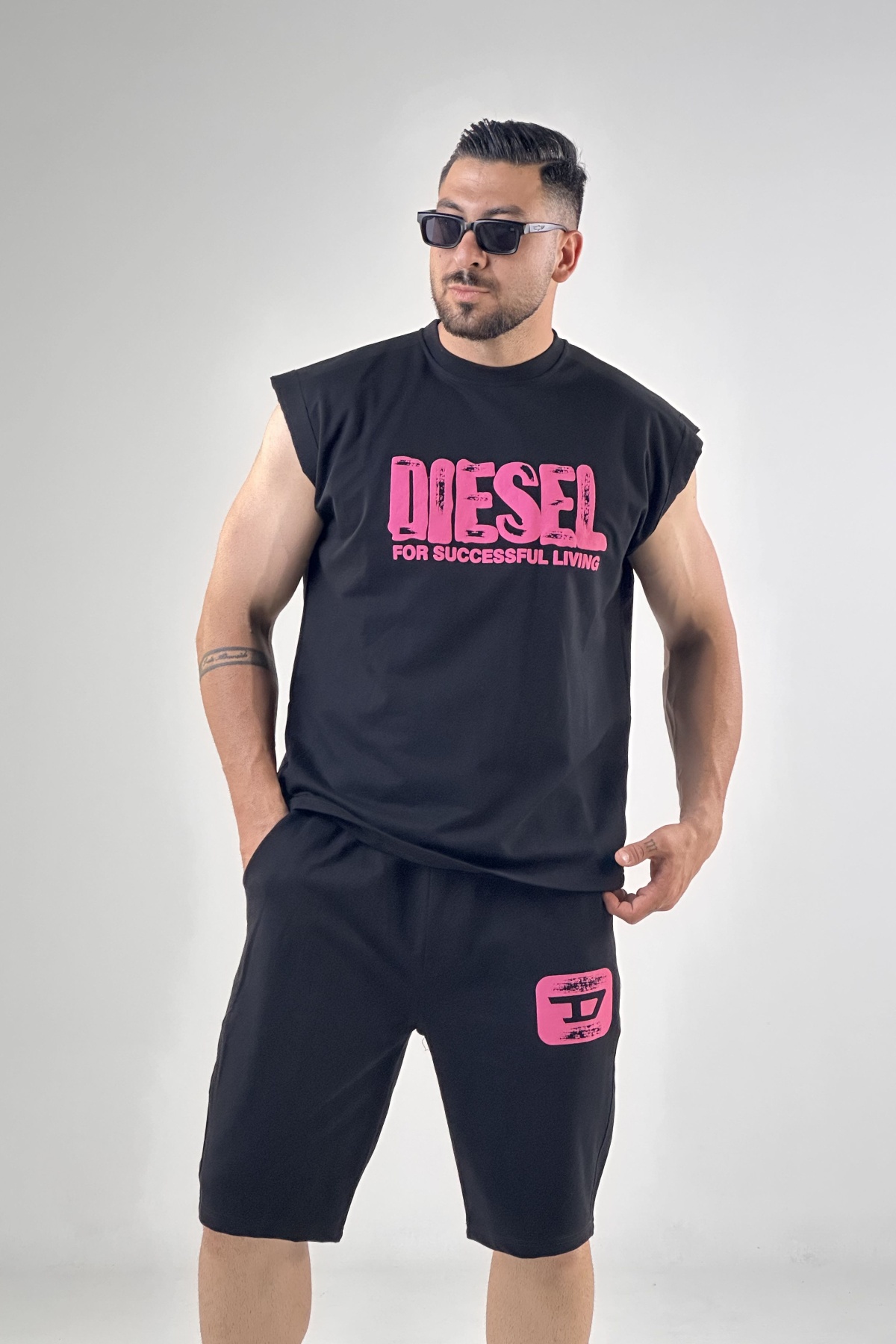ست وست شلوارک DIESEL دونخ (10192)