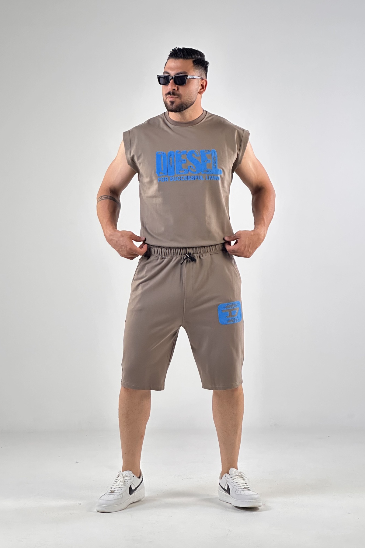 ست وست شلوارک DIESEL دونخ (10192)