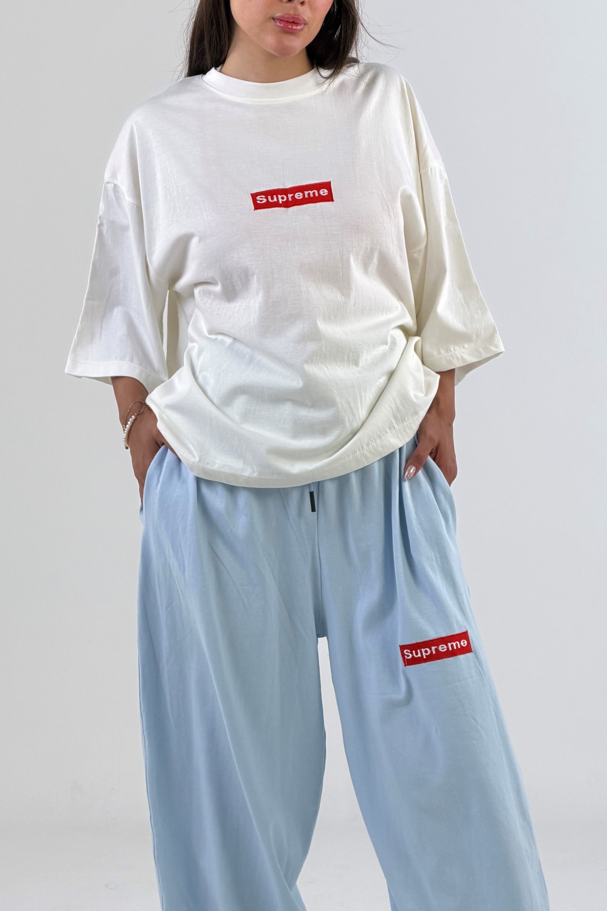 ست تیشرت شلوار Supreme گلدوزی (10772)